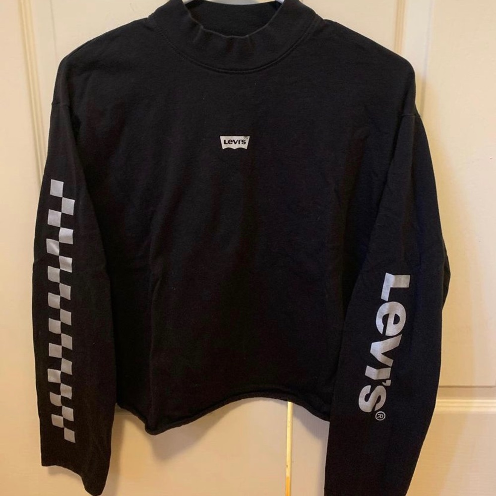 Levis long sleeve
